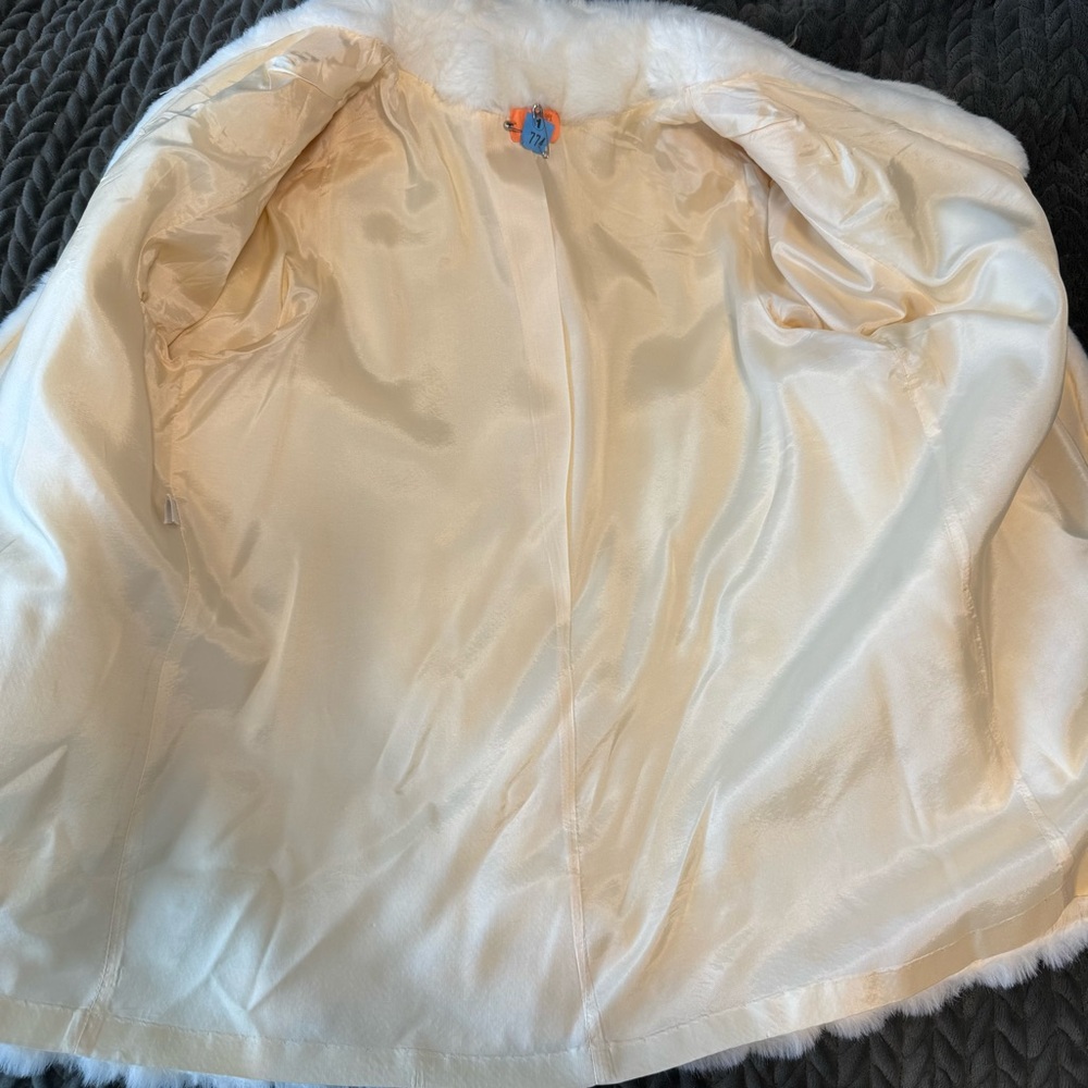 Vintage CreamyWhite Faux Fur Del Bene coat size L - Picture 6 of 11